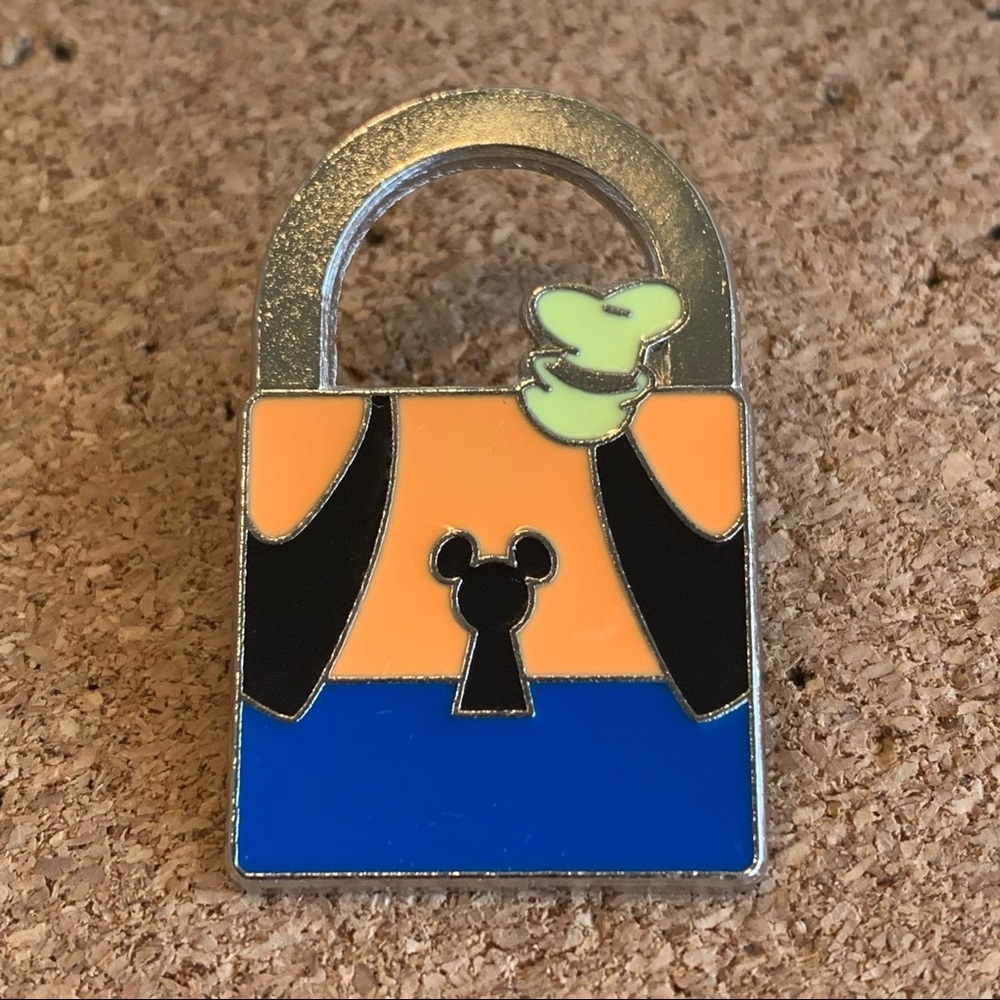 ♦️3 for $12✨Disney Trading Pin Goofy